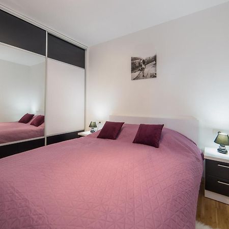 Apartments Crystal Makarska Bilik gambar