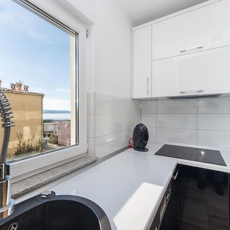 Apartments Crystal Makarska Bilik gambar