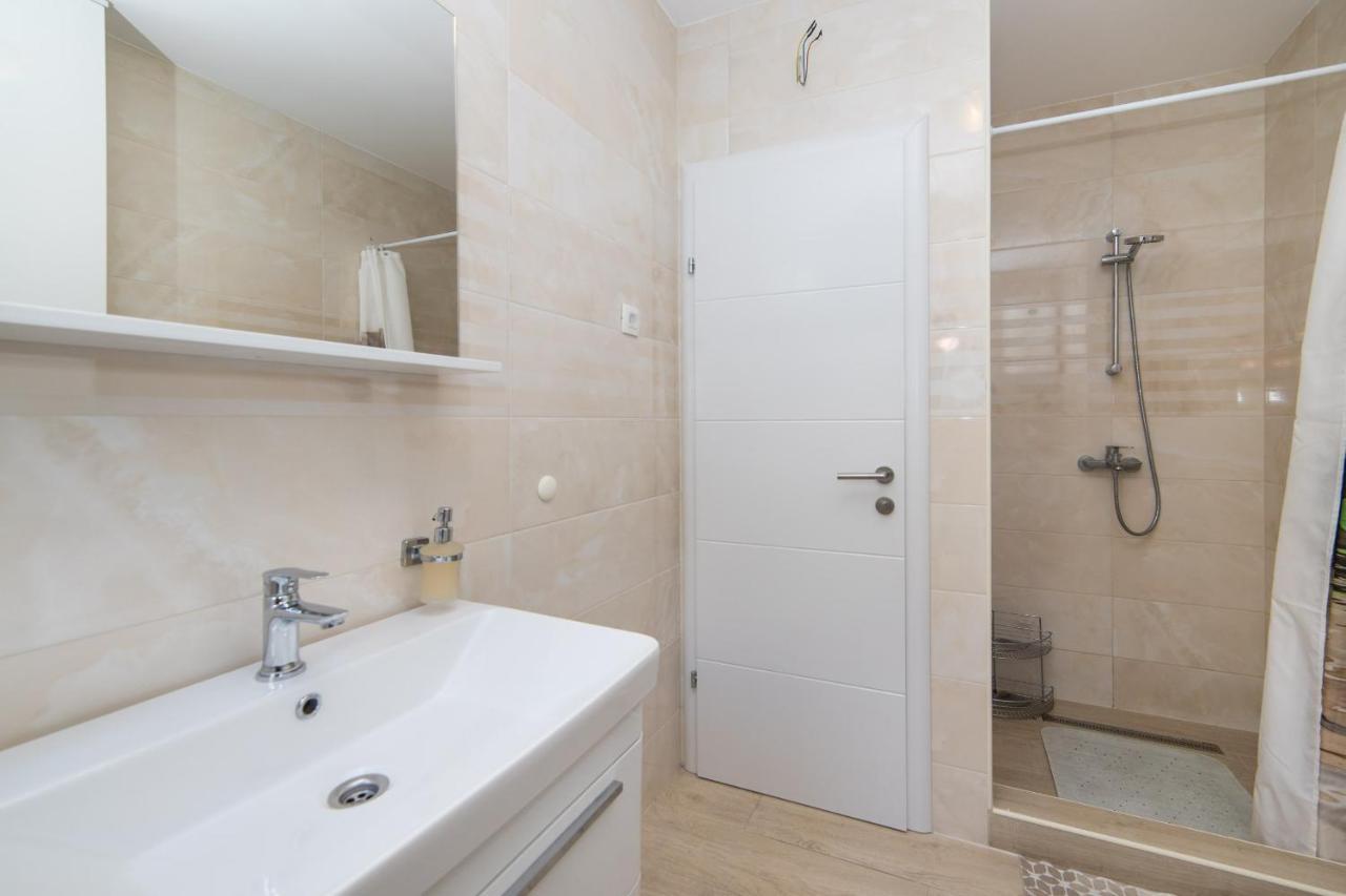 Apartments Crystal Makarska Luaran gambar