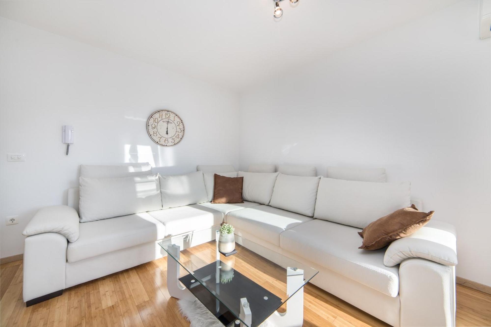 Apartments Crystal Makarska Bilik gambar