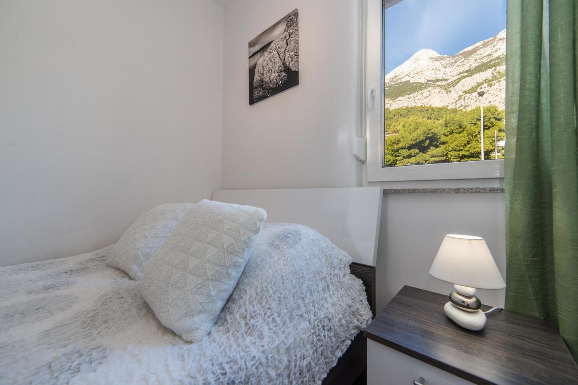 Apartments Crystal Makarska Bilik gambar